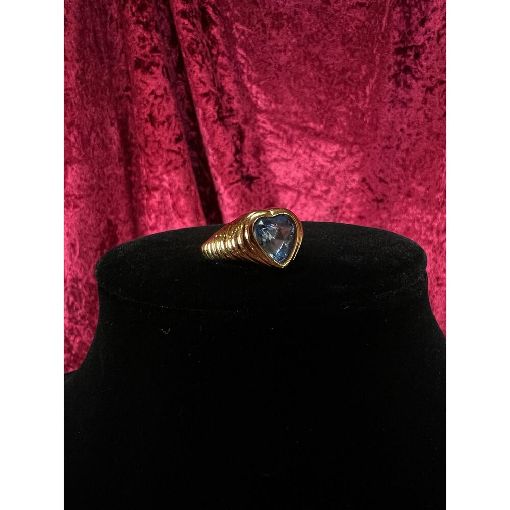 Vintage Gold Tone Ring – Bold Sparkle Heart Ring by Avon - Size 8.5 - Unsigned